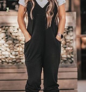 Strappy racerback romper with pockets